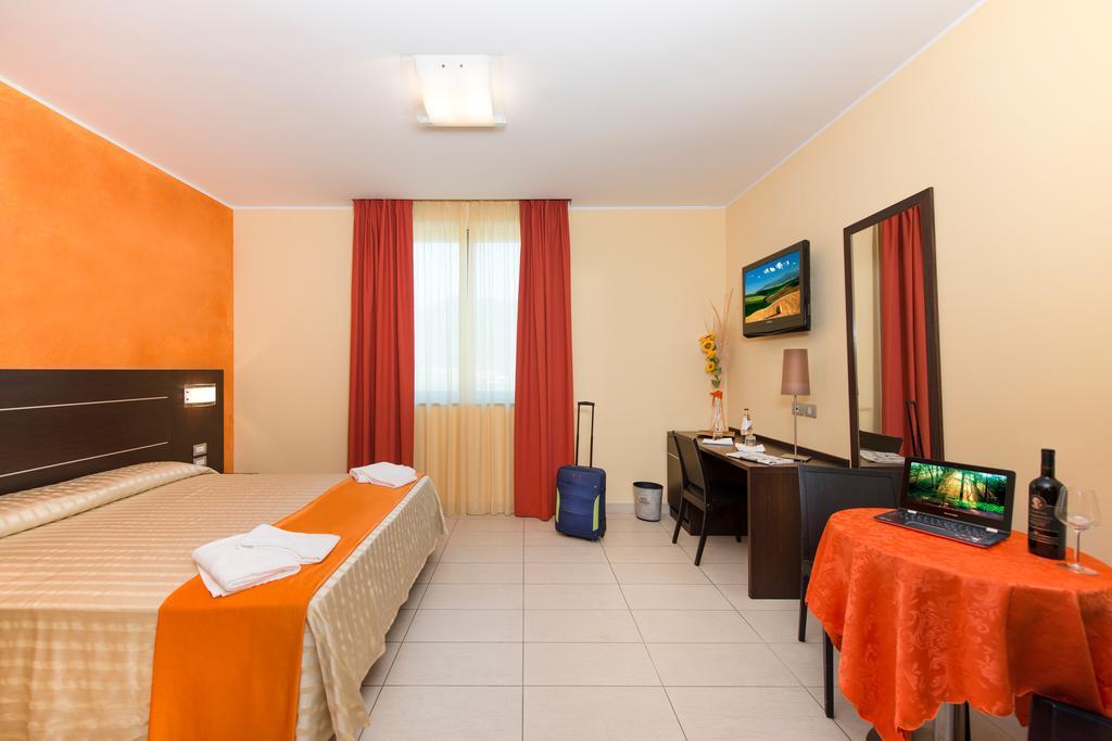 Hotel Letizia Borello Kültér fotó